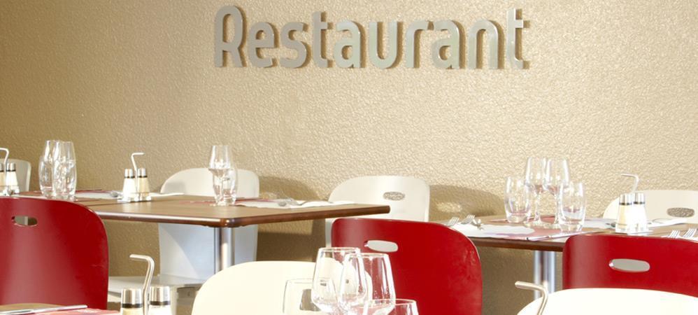 Campanile Avallon Sauvigny-le-Bois Restoran gambar